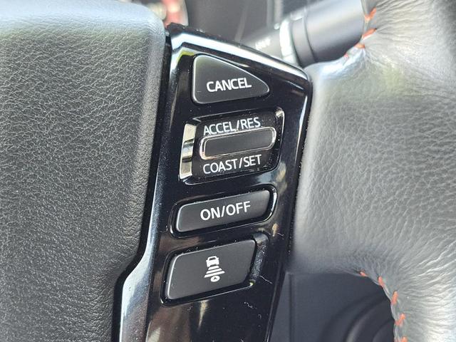Photo of 2022 Deep Blue Pearl Nissan Frontier