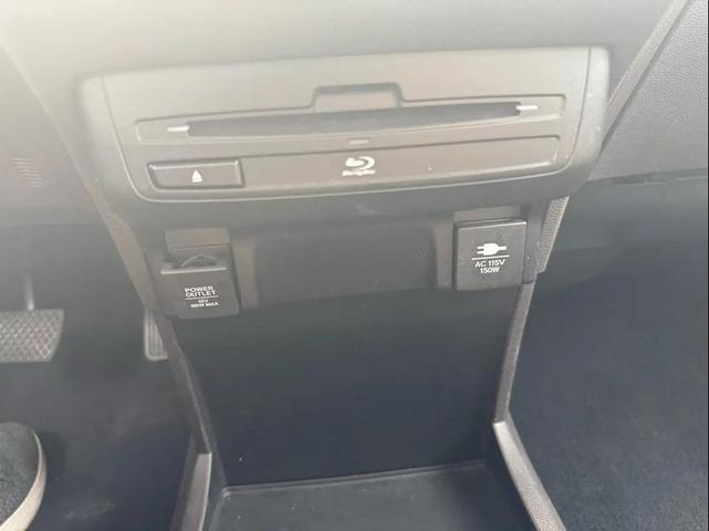 Photo of 2018 Silver Honda Odyssey