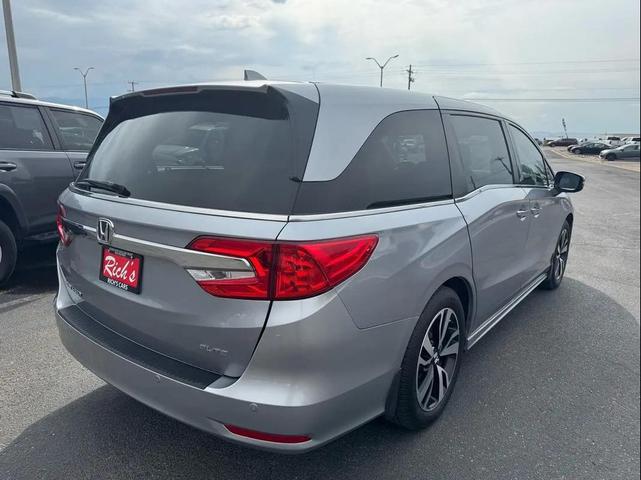Photo of 2018 Silver Honda Odyssey