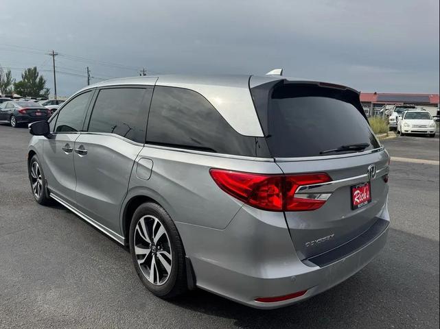 Photo of 2018 Silver Honda Odyssey
