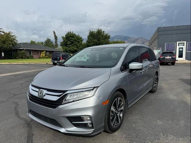 Photo of 2018 Silver Honda Odyssey