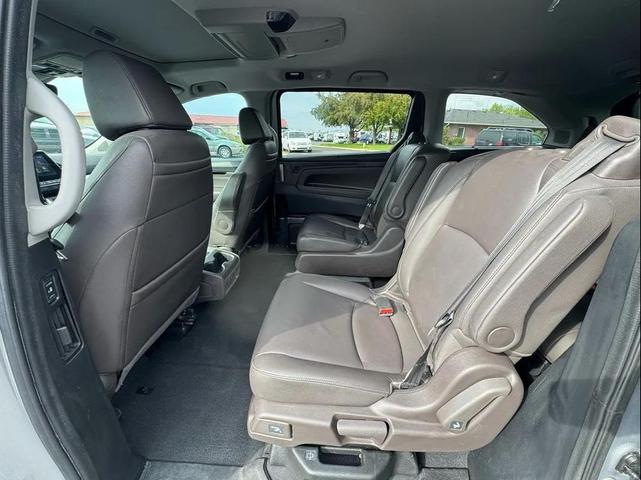 Photo of 2018 Silver Honda Odyssey