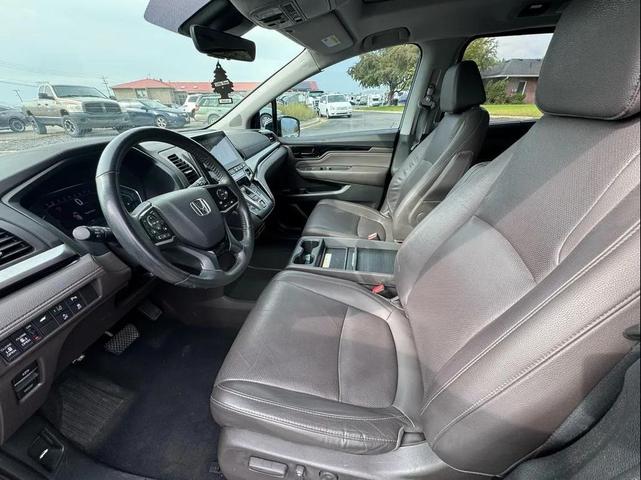 Photo of 2018 Silver Honda Odyssey