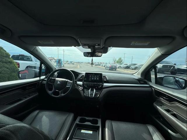 Photo of 2018 Silver Honda Odyssey