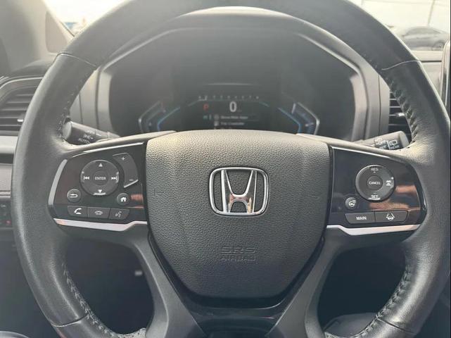 Photo of 2018 Silver Honda Odyssey