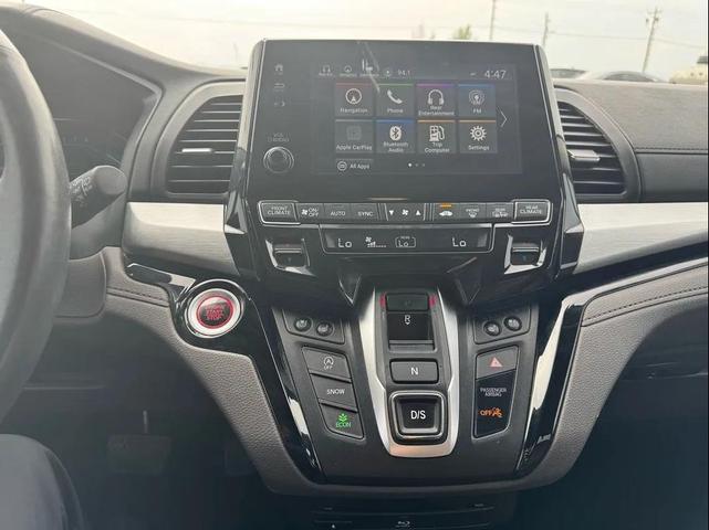 Photo of 2018 Silver Honda Odyssey