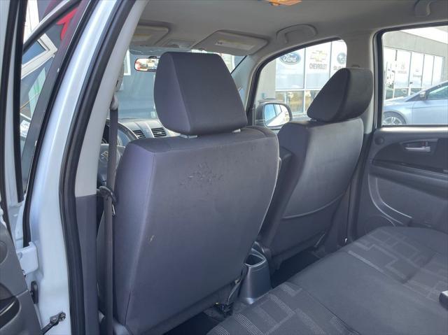 Photo of 2012 White Water Pearl Suzuki SX4