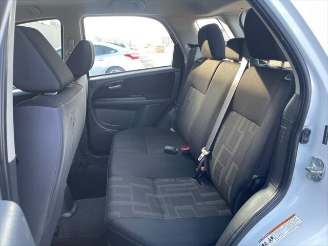 Photo of 2012 White Water Pearl Suzuki SX4