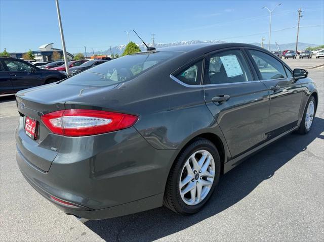 Photo of 2015 Gray Ford Fusion