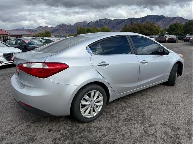 Photo of 2014 Bright Silver Kia Forte