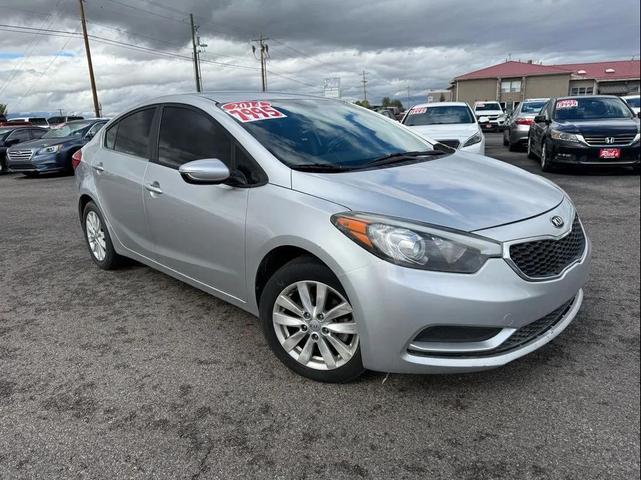 Photo of 2014 Bright Silver Kia Forte