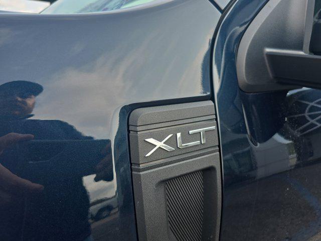 Photo of 2023 Alto Blue Metallic Tinted Clearcoat Ford Maverick