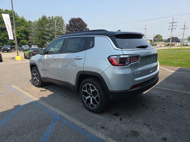 Photo of 2025 Silver Zynith Metallic Clearcoat Jeep Compass