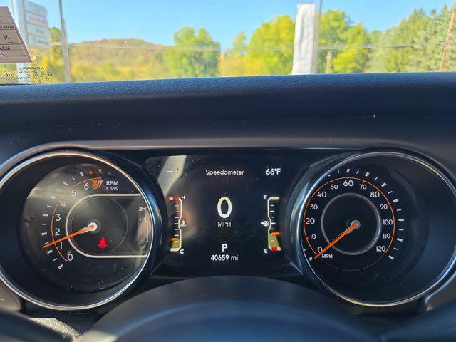 Photo of 2021 Snazzberry Pearlcoat Jeep Gladiator