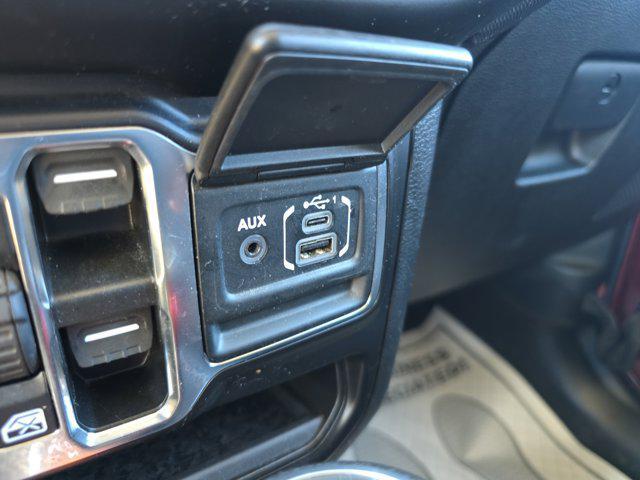 Photo of 2021 Snazzberry Pearlcoat Jeep Gladiator