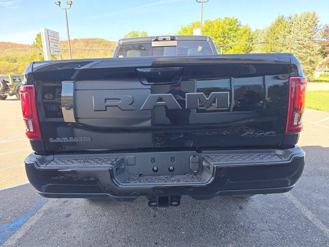 Photo of 2026 Diamond Black Crystal Pearlcoat RAM 2500