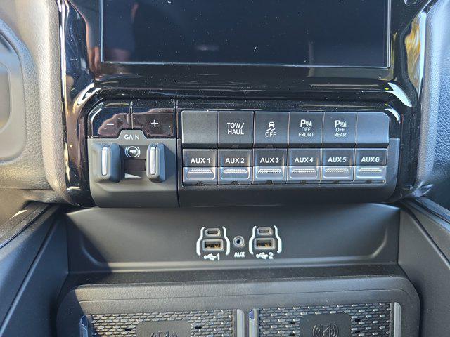 Photo of 2026 Diamond Black Crystal Pearlcoat RAM 2500