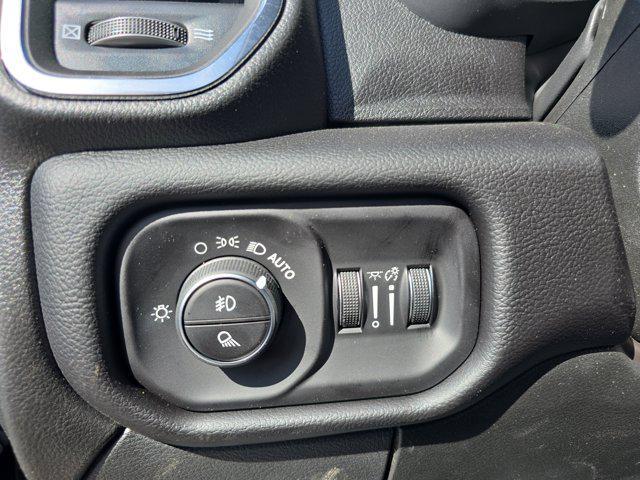 Photo of 2026 Diamond Black Crystal Pearlcoat RAM 2500