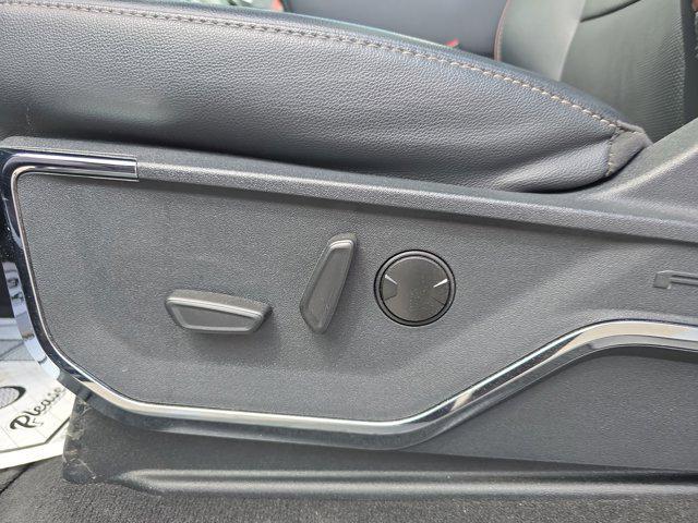 Photo of 2024 Agate Black Metallic Ford F-350