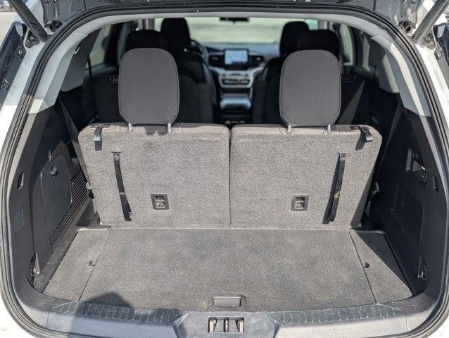 Photo of 2020 Oxford White Ford Explorer