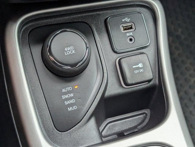 Photo of 2018 Olive Green Pearlcoat Jeep Compass