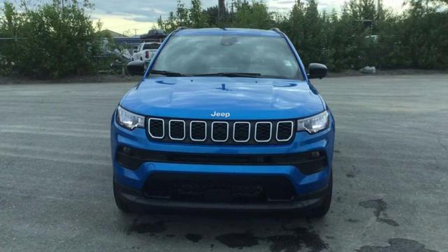 Photo of 2024 Hydro Blue Pearlcoat Jeep Compass