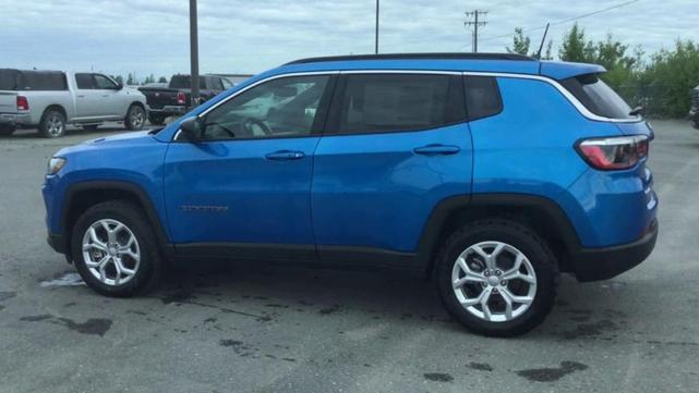 Photo of 2024 Hydro Blue Pearlcoat Jeep Compass
