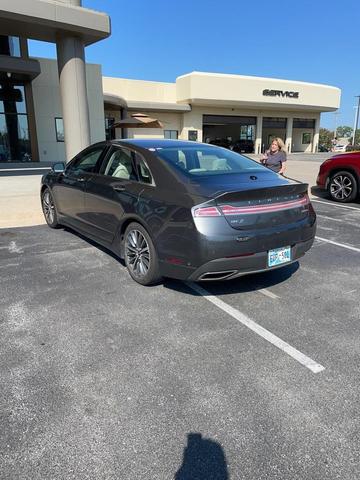Photo of 2018 Magnetic Gray Metallic Lincoln MKZ