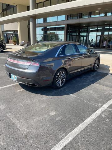 Photo of 2018 Magnetic Gray Metallic Lincoln MKZ