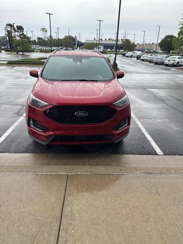 Photo of 2021 Rapid Red Metallic Tinted Clearcoat Ford Edge