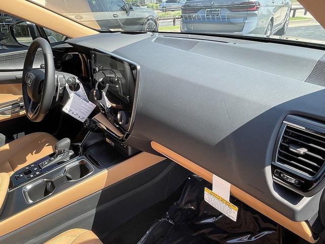 Photo of 2025 Cloudburst Gray Lexus NX 450h+