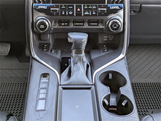Photo of 2024 Gray Lexus LX 600