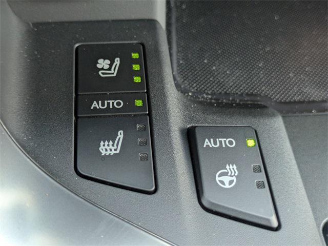 Photo of 2024 Gray Lexus LX 600