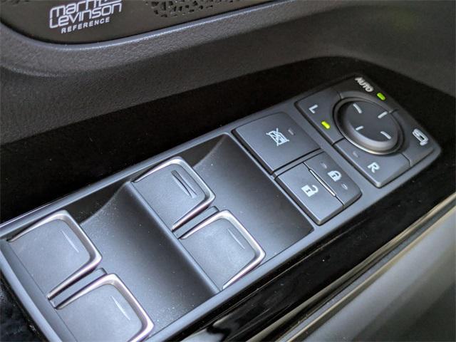 Photo of 2024 Gray Lexus LX 600