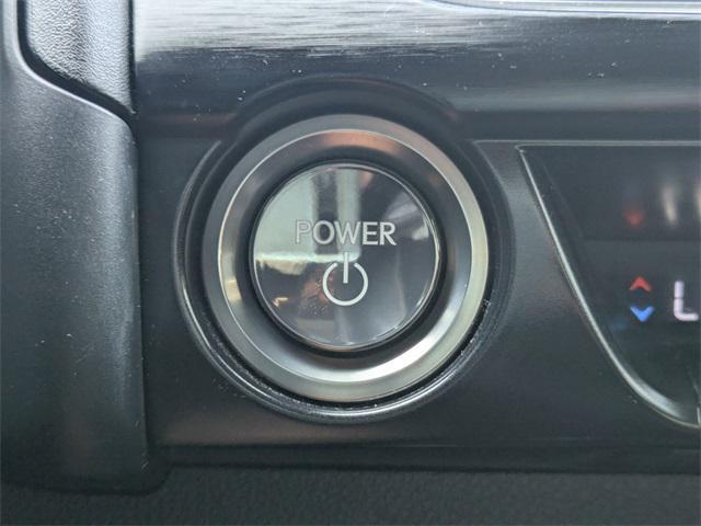 Photo of 2024 Ultra White Lexus UX 250h