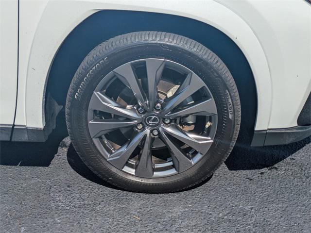 Photo of 2024 Ultra White Lexus UX 250h
