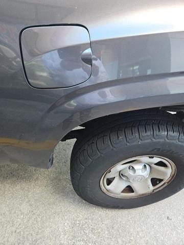 Photo of 2017 Gray Toyota Tacoma
