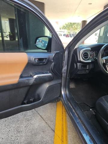 Photo of 2017 Gray Toyota Tacoma