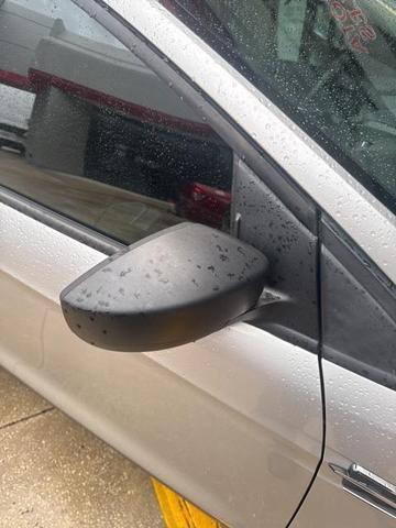 Photo of 2017 Ingot Silver Ford Escape