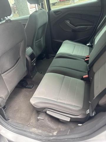 Photo of 2017 Ingot Silver Ford Escape