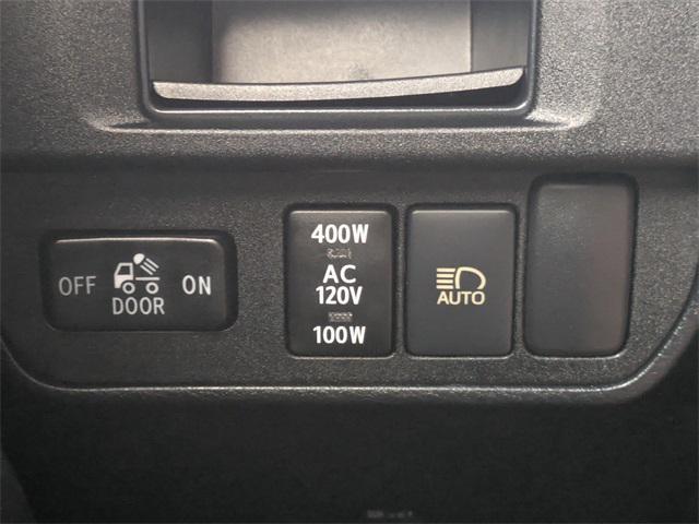 Photo of 2018 Magnetic Gray Metallic Toyota Tacoma