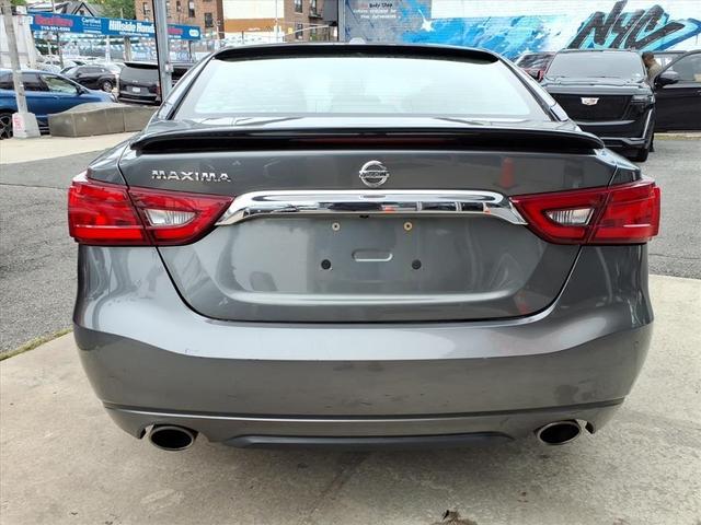 Photo of 2017 Gun Metallic Nissan Maxima