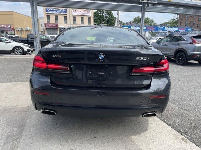 Photo of 2022 Dark Graphite Metallic BMW 530