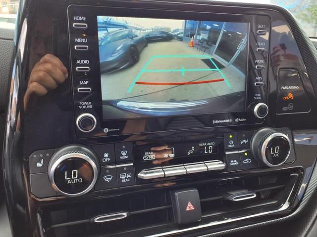 Photo of 2022 Blue Toyota Highlander