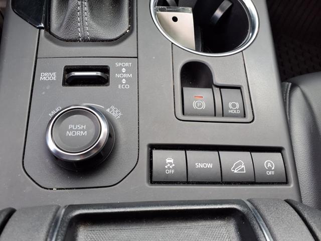 Photo of 2022 Blue Toyota Highlander