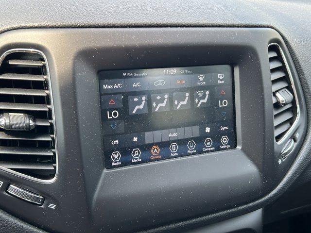 Photo of 2019 Granite Crystal Clearcoat Metallic Jeep Compass