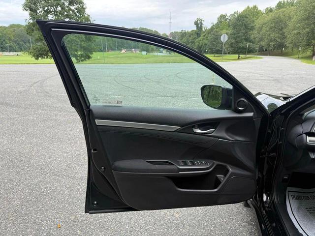 Photo of 2020 Crystal Black Pearl Honda Civic