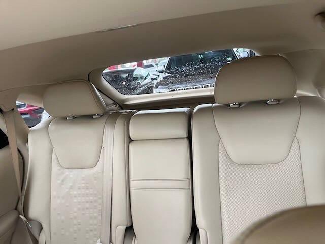 Photo of 2013 Gold Lexus RX 450h