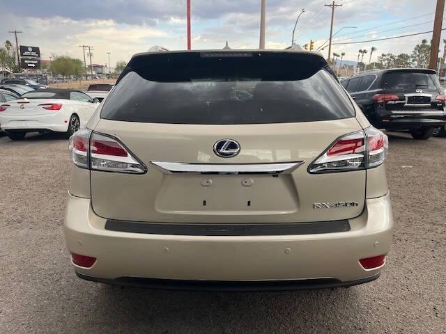 Photo of 2013 Gold Lexus RX 450h