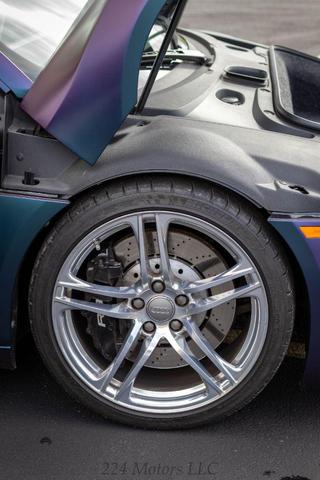 Photo of 2009 PURPLE Audi R8